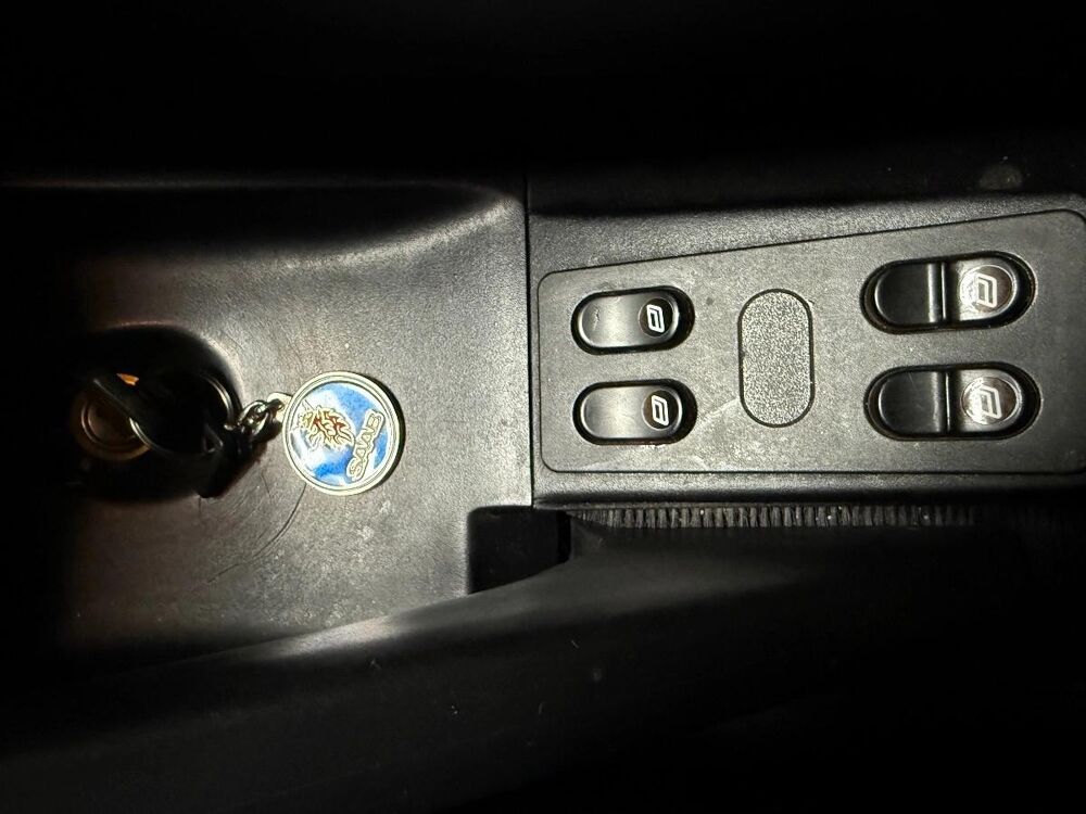 900 2.0 Turbo 16 S 175 ch 1989 occasion 78410 Aubergenville