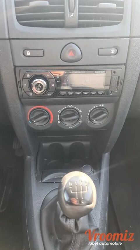 Clio CAMPUS 1.2 75 2012 occasion 57130 ARS-SUR-MOSELLE