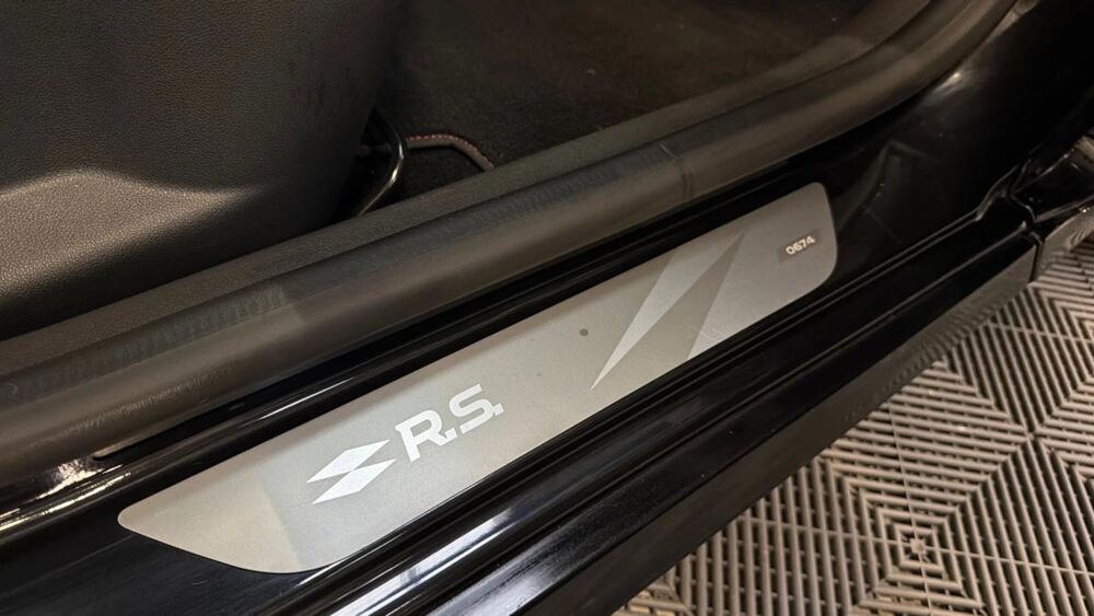 Clio RS TROPHY R.S. 18 220ch EDC 2018 occasion 91380 Chilly-Mazarin