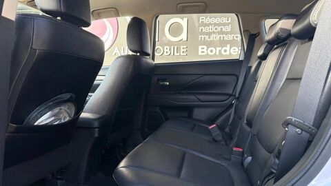 Outlander 2.2 DI-D ClearTec Invite 2WD 2015 occasion 33600 Pessac