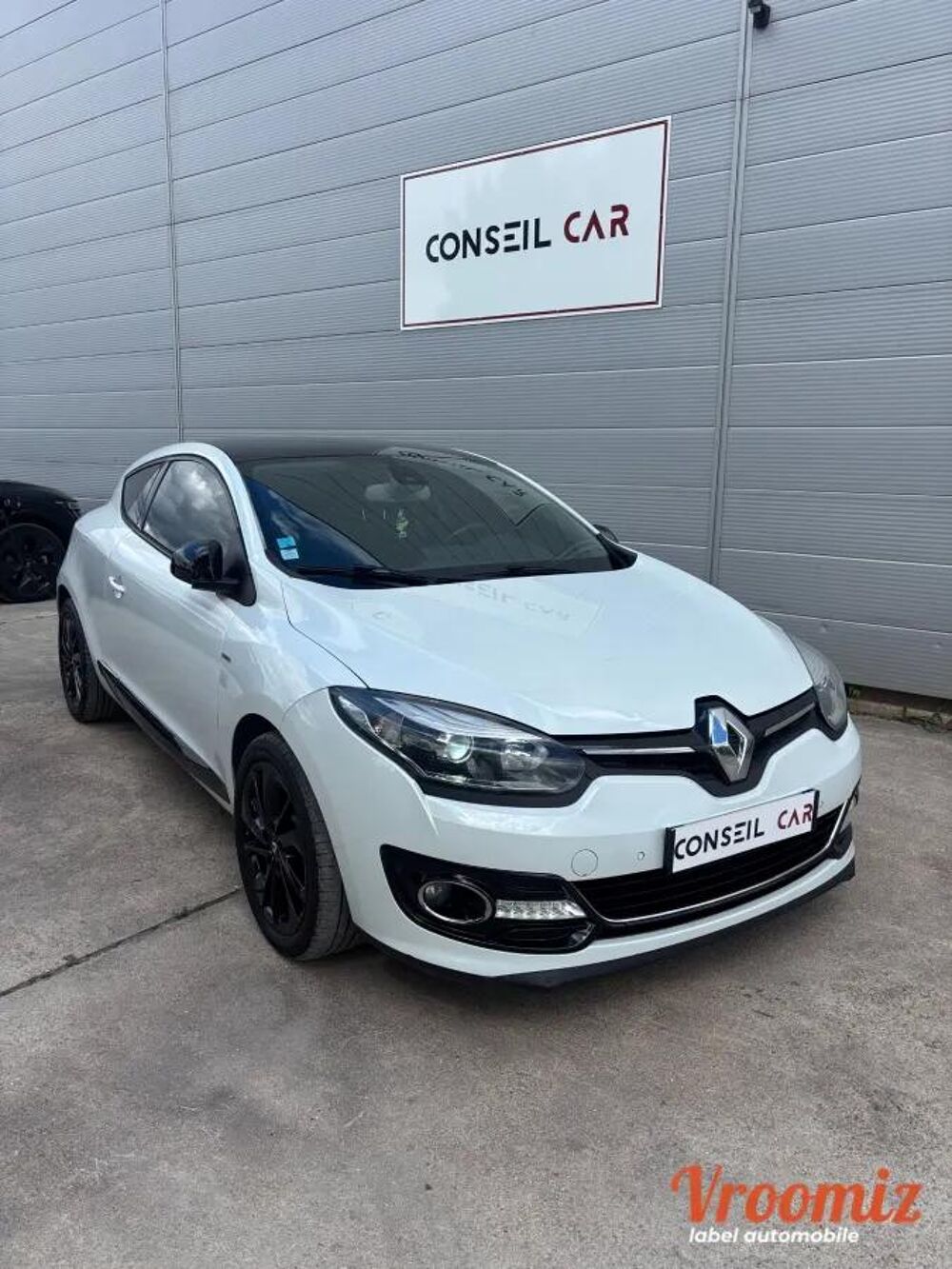 M&eacute;gane COUPE 1.5 DCI 110 BOSE EDC BVA 2014 occasion 94520 P&eacute;rigny