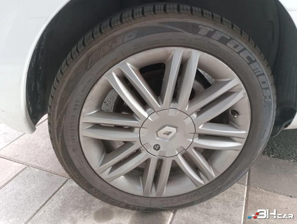 Clio 1.2 TCE 105 EVOLUTION 2011 occasion 67500 Haguenau