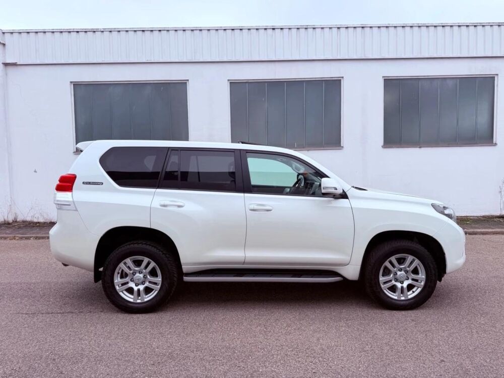 Land Cruiser 3.0 D4D 190 60EME ANNIVERSARY 4X4 BVA 2012 occasion 83260 LA CRAU