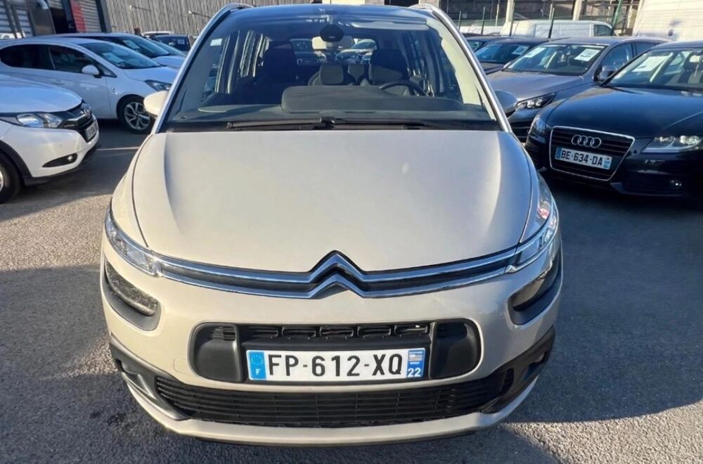 C4 1.2 L 130 S&S BUSINESS + BV6 ESSENCE 7PLACES 2018 occasion 78310 Coigni&egrave;res