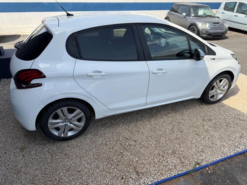 208 GENERATION-I 1.2 VTI 80 STYLE 2017 occasion 34500 B&eacute;ziers