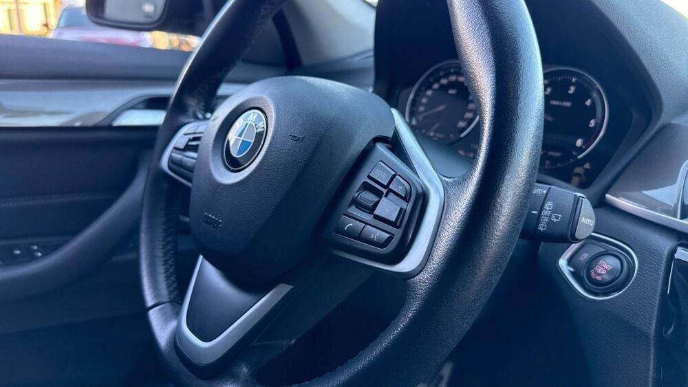 X1 xDrive 18 d xLine 2019 occasion 60200 Compi&egrave;gne