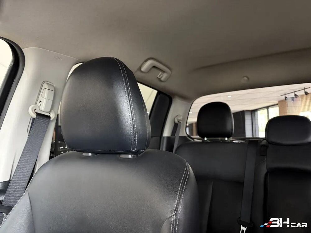 L200 DOUBLE CAB 2.4 DID 180 INSTYLE 4WD BVA 2016 occasion 45450 Fay-aux-Loges
