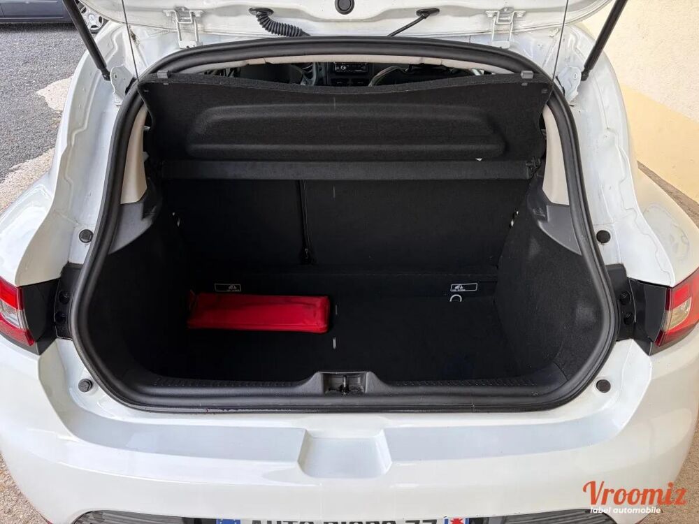 Clio 1.2 75 LIFE 2016 occasion 77250 &Eacute;cuelles