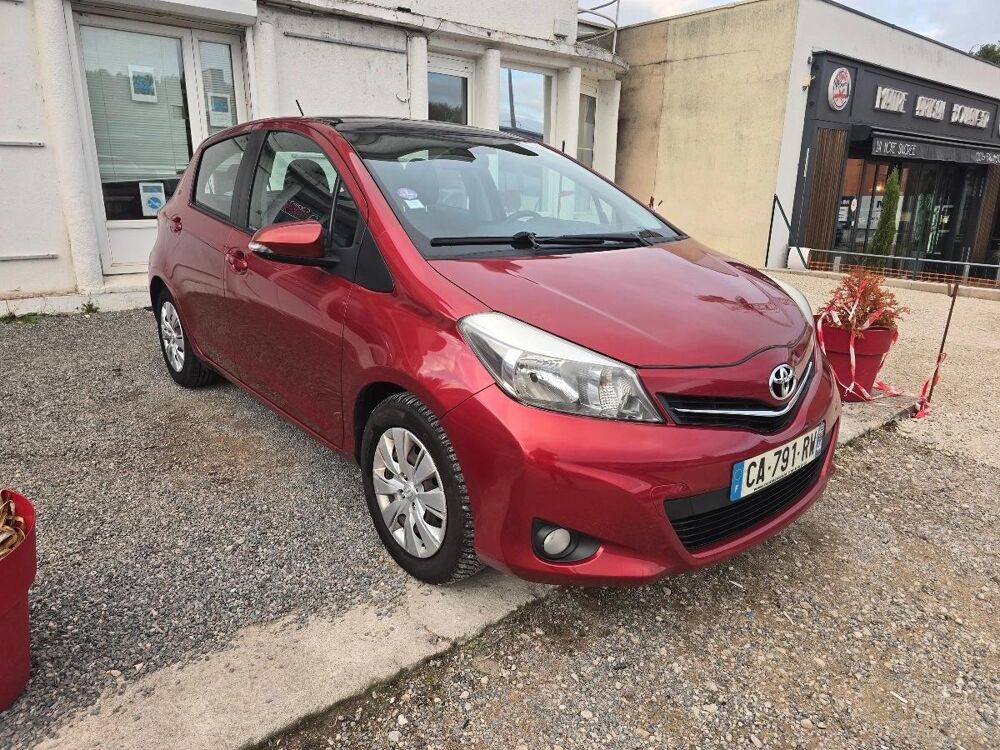 Yaris 1.3 VVTI 100 LOUNGE START-STOP 2012 occasion 45140 SAINT JEAN DE LA RUELLE