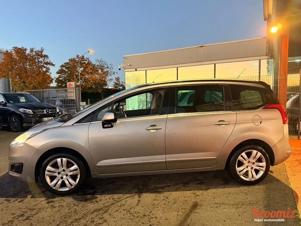 5008 GENERATION-I 1.6 BLUEHDI 120 ACTIVE EAT BVA START-STOP 2016 occasion 41000 Blois