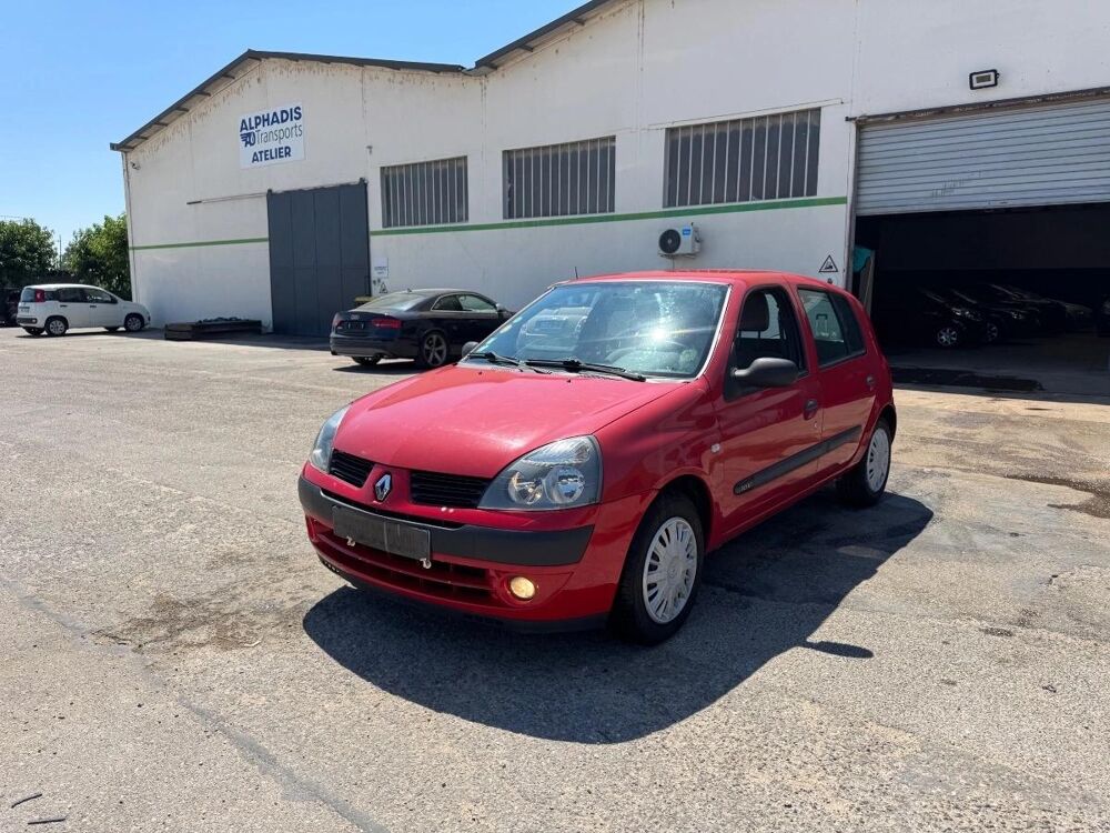 Clio 1.2 75 AUTHENTIQUE 2004 occasion 01360 Loyettes