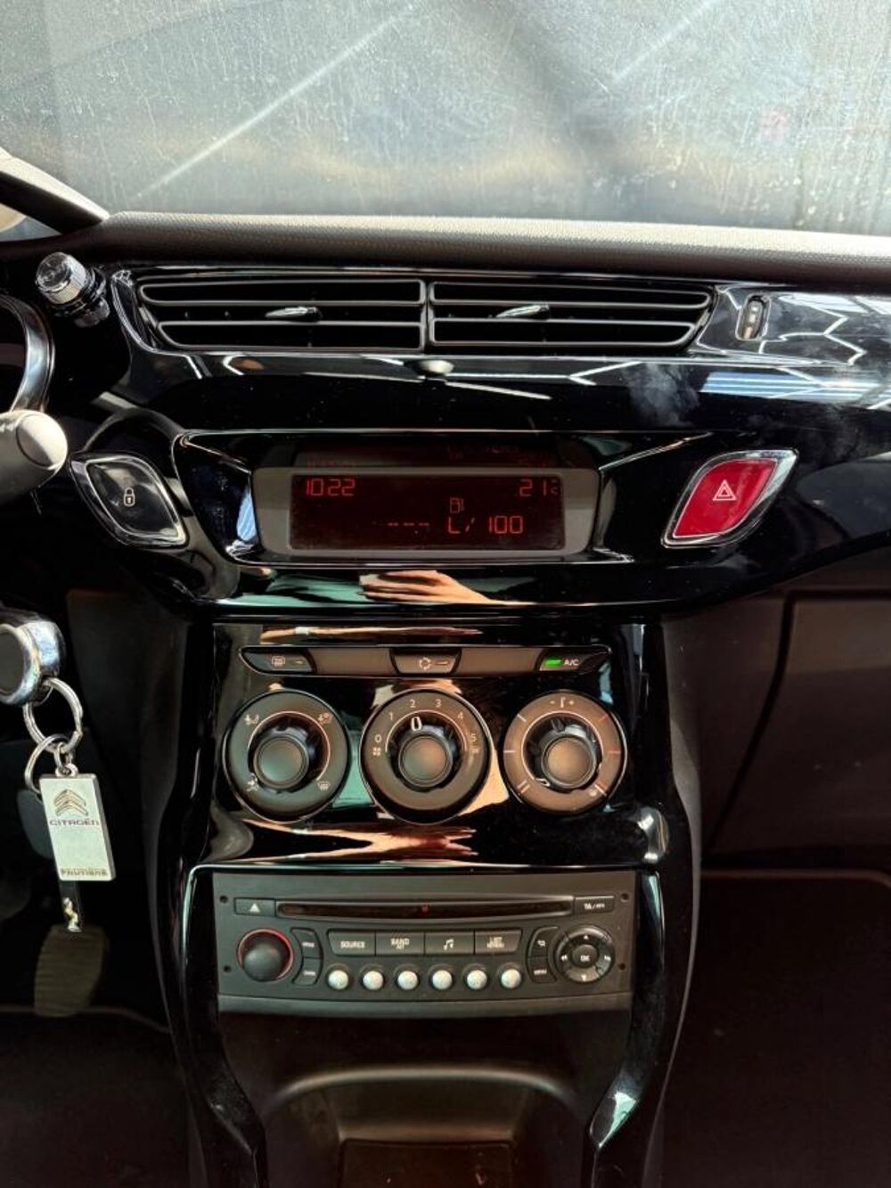 DS3 1.4 HDI 70 SOCHIC 2014 occasion 43000 Le Puy-en-Velay
