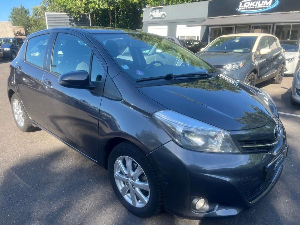 Yaris 1.3 VVTI 100 LOUNGE CVT BVA 2011 occasion 95100 ARGENTEUIL
