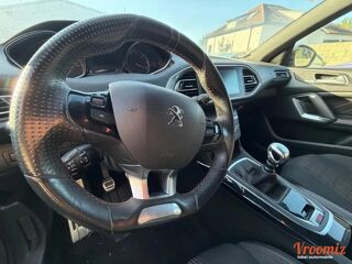 308 GENERATION-II 2.0 BLUEHDI 150 GT LINE START-STOP 2017 occasion 31490 LEGUEVIN