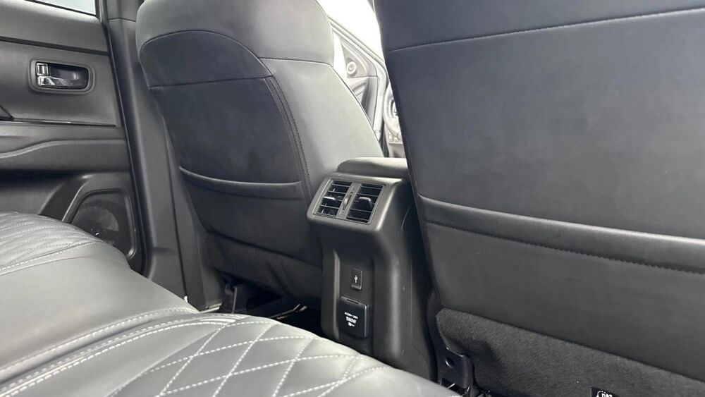 Outlander 2.4 PHEV PHEV Intro Edition 4WD 2020 occasion 60200 Compi&egrave;gne