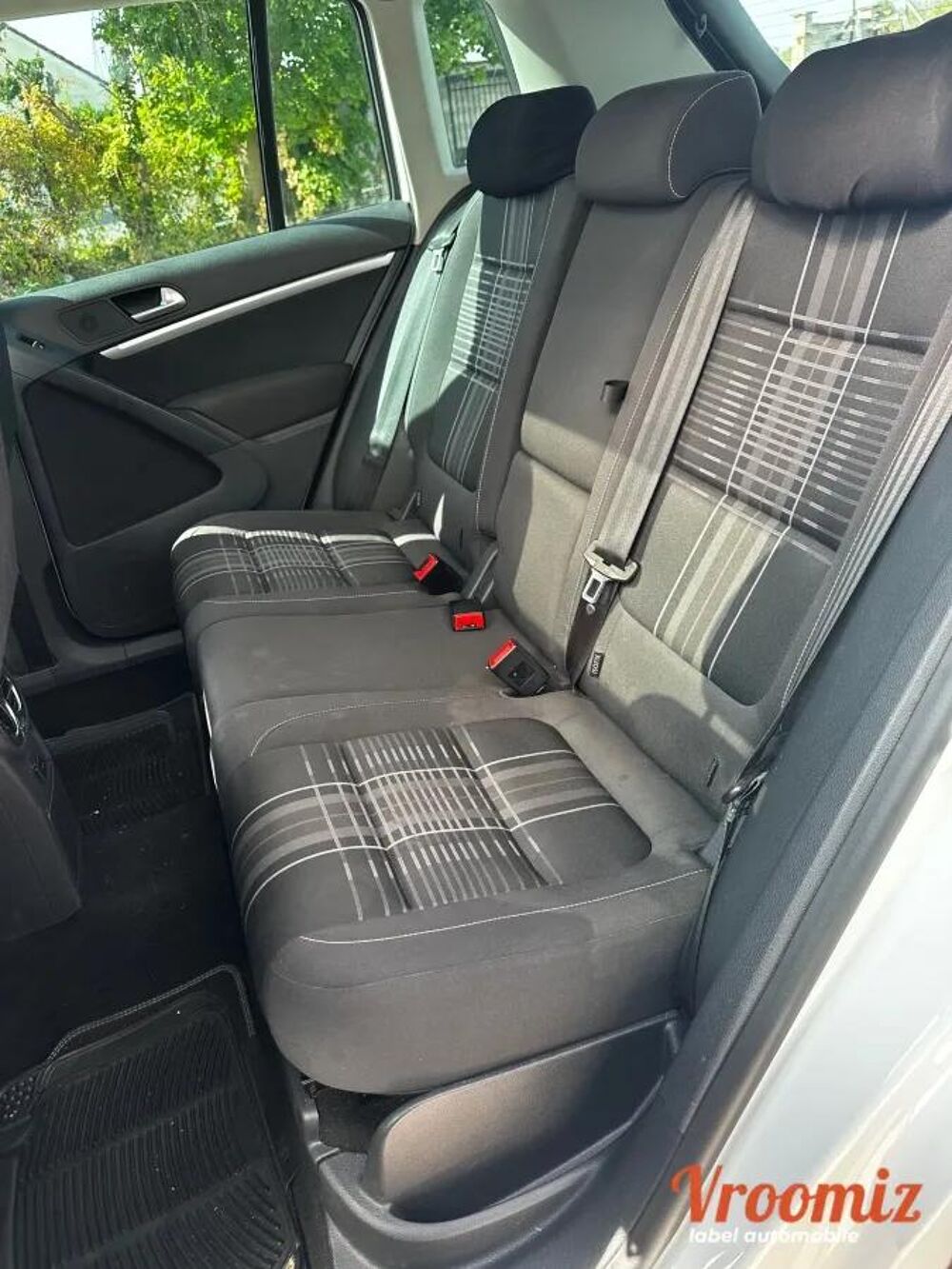 Tiguan 2.0 TDI 110 BLUEMOTION LOUNGE 2015 occasion 94520 P&eacute;rigny