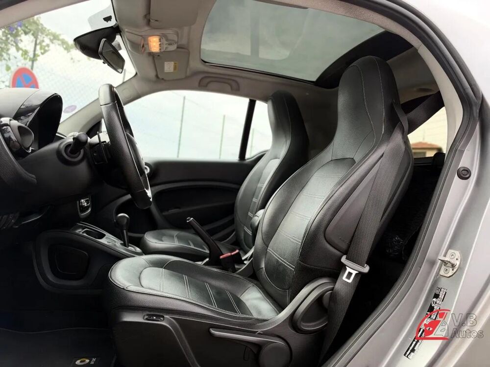 ForTwo 0.9 T 90 PRIME TWINAMIC BVA 2018 occasion 06220 Antibes
