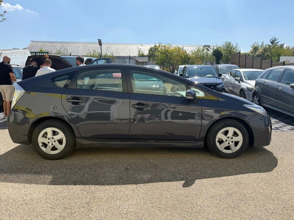 Prius 1.8 136H 100 HYBRID FULL-HYBRID 1.3KWH LOUNGE BVA 2011 occasion 78630 Orgeval