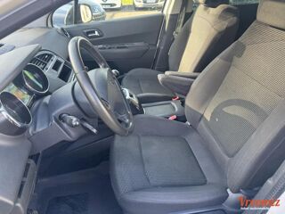 5008 1.6 HDI 110 PREMIUM 2012 occasion 89340 Villeneuve-la-Guyard