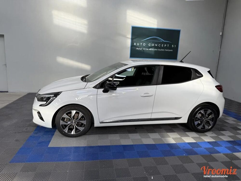 Clio 1.5 BLUEDCI 100 BUSINESS 2022 occasion 51430 TINQUEUX