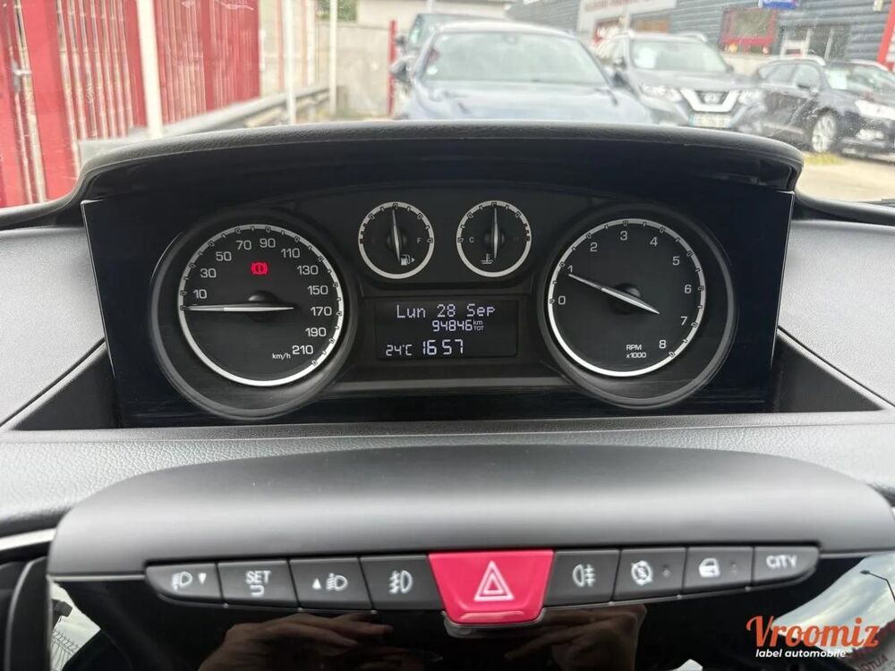 Ypsilon III 1.2 8V 69 STOP&START PLATINUM 2011 occasion 95480 Pierrelaye