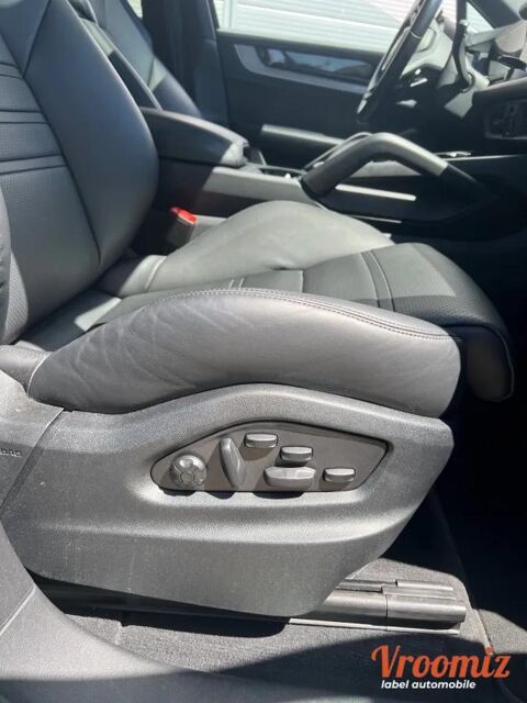 Cayenne 3.0 E-HYBRID 470H 305 PHEV 25.9KWH BVA 2024 occasion 94520 P&eacute;rigny