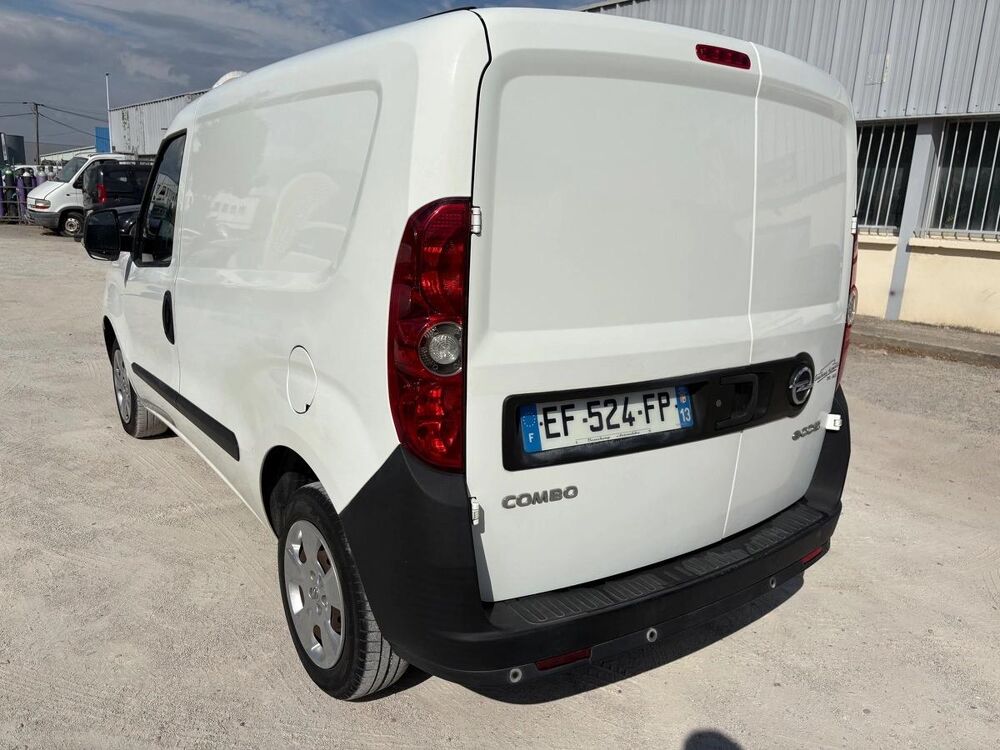 Combo VU 2016 occasion 13200 Arles