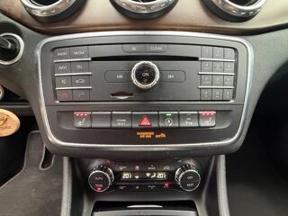Classe GLA 2.2 220 D 175 BUSINESS 7G-DCT BVA 2016 occasion 33260 La Teste-de-Buch