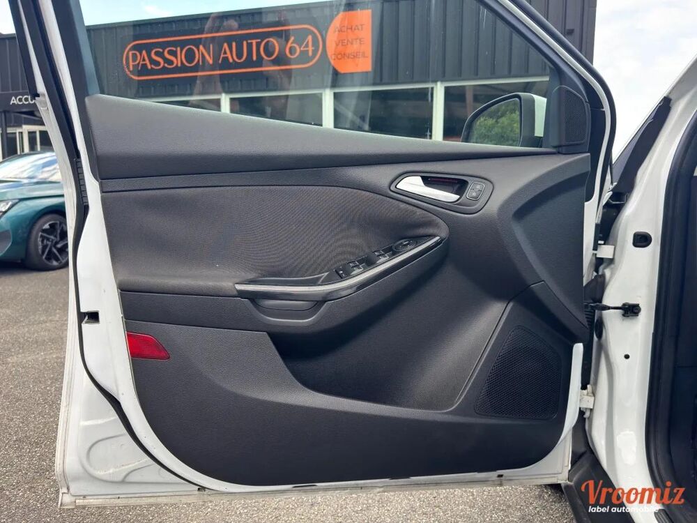 Focus 1.0 SCTI ECOBOOST 100 TREND START-STOP 2015 occasion 64110 Maz&egrave;res-Lezons