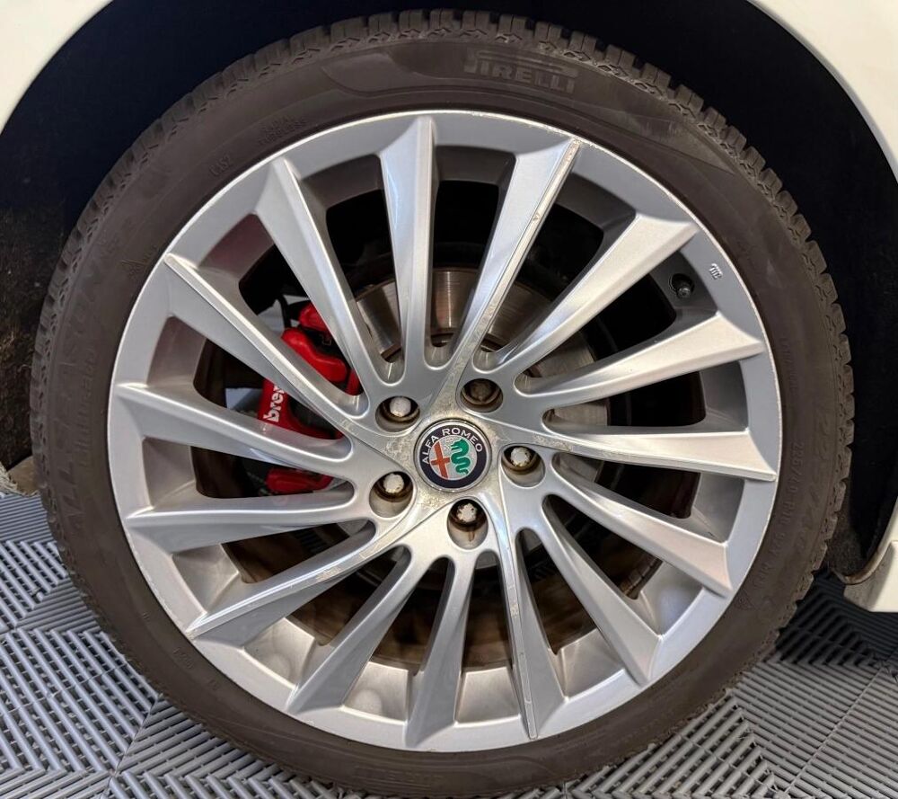 Giulietta 1.8 TBI 235 QUADRIFOGLIO VERDE 2011 occasion 78410 Aubergenville