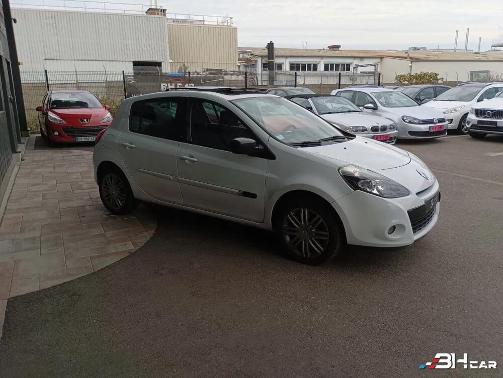 Clio 1.2 TCE 105 EVOLUTION 2011 occasion 67500 Haguenau