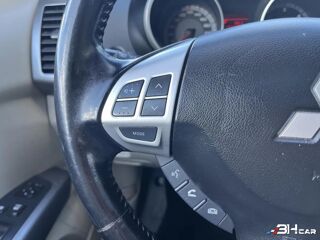 Outlander 2.0 T DID 140 INSPORT 4WD 2007 occasion 33980 Audenge