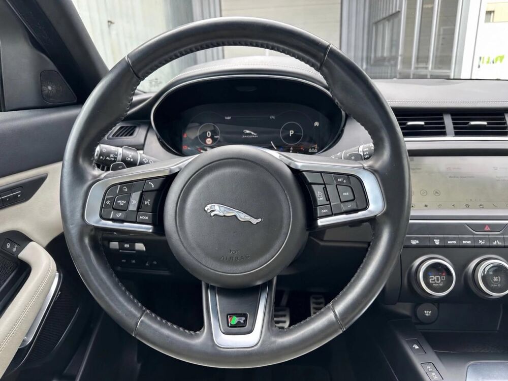 E-PACE 2019 occasion 78420 Carri&egrave;res-sur-Seine