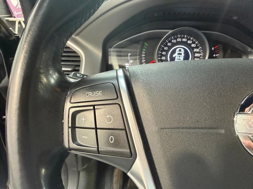XC60 D3 Momentum Drive 2014 occasion 62400 B&eacute;thune