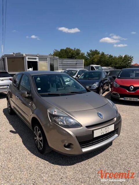 Clio 1.2 TCE 100 DYNAMIQUE TOMTOM 2010 occasion 69230 SAINT PRIEST