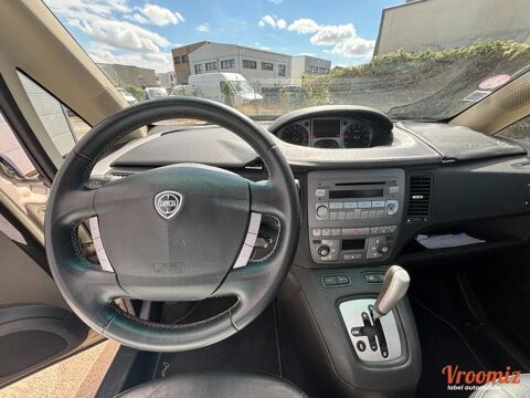 Musa 1.4 95 POLTRONA FRAU DFS BVA 2012 occasion 94520 P&eacute;rigny