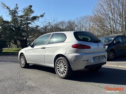 147 1.9 JTDM 120 DISTINCTIVE 2009 occasion 95610 &Eacute;ragny