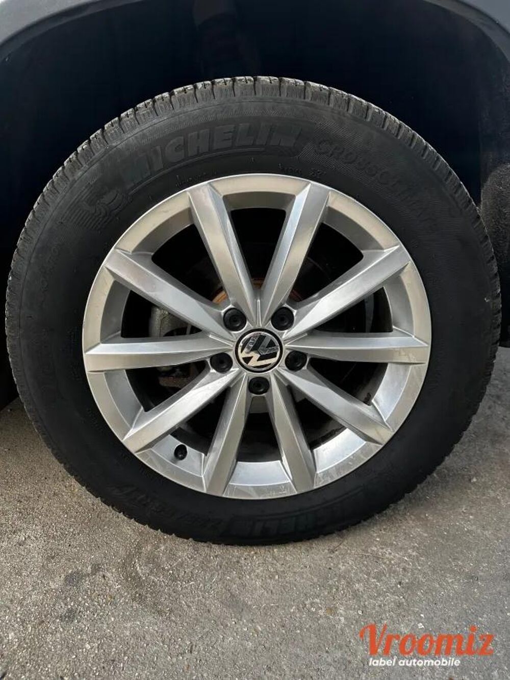Tiguan 2.0 TDI 110 BLUEMOTION LOUNGE 2015 occasion 94520 P&eacute;rigny