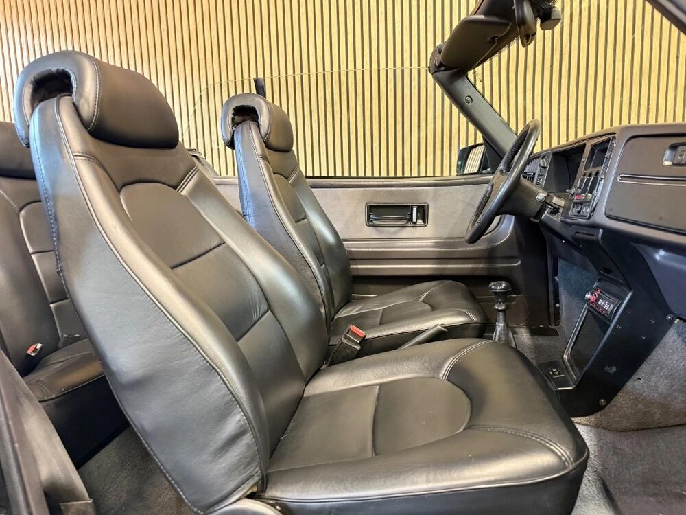 900 2.0 Turbo 16 S 175 ch 1989 occasion 78410 Aubergenville