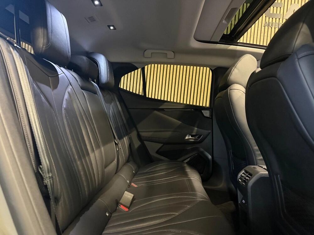300 1.6 225H 180 PHEV HYBRID 13.2KWH PERFORMANCE LINE PLUS EAT B 2022 occasion 78410 Aubergenville