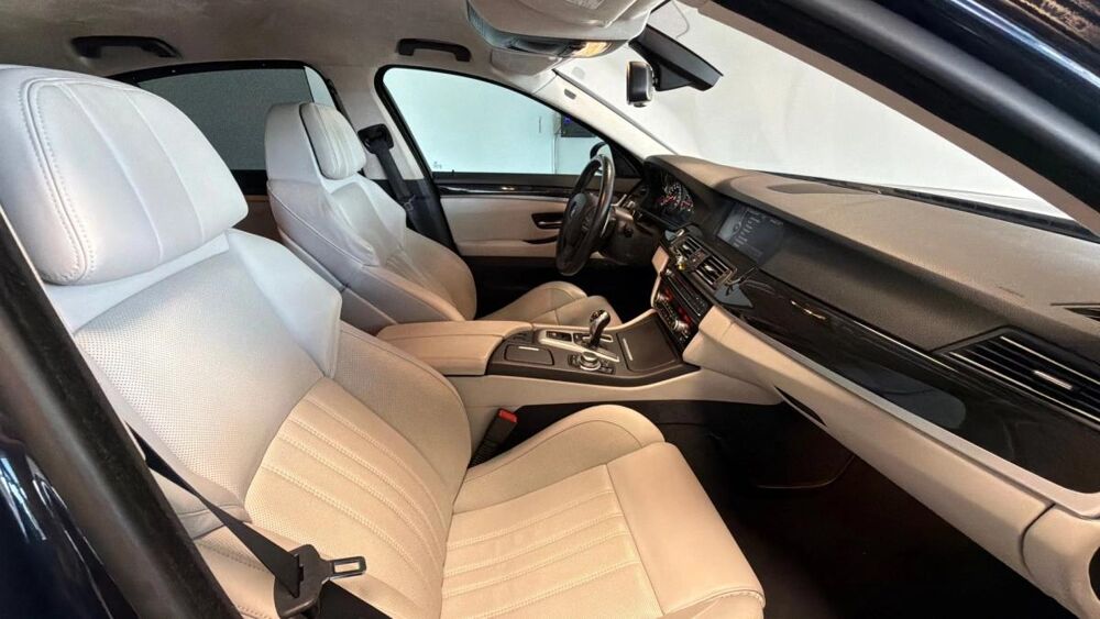 M5 4.4 V8 Basis 2012 occasion 33600 Pessac