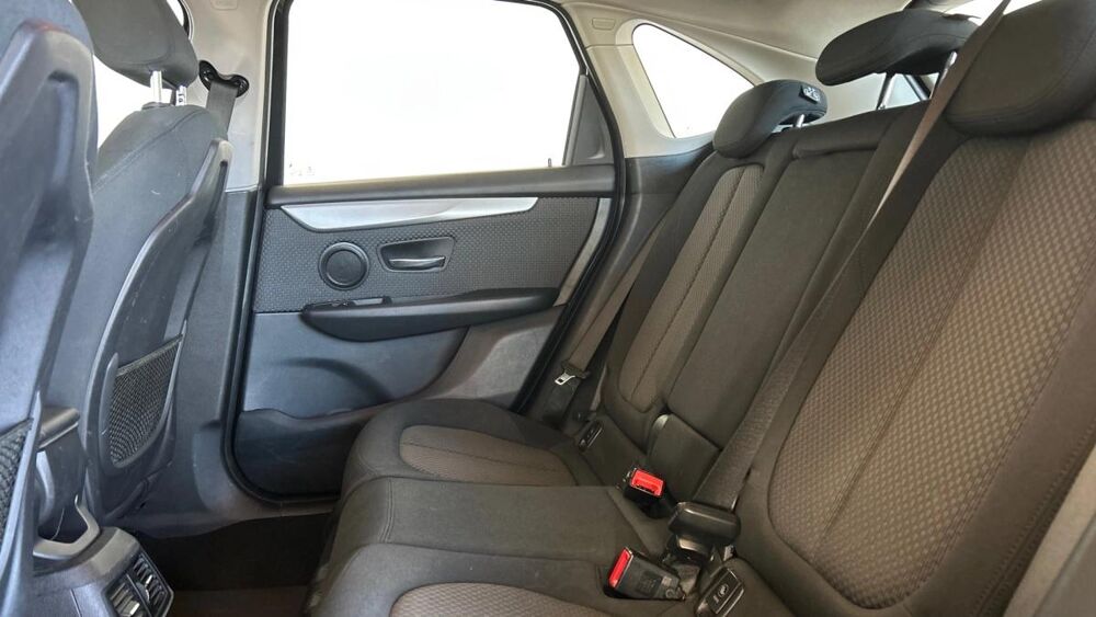 Serie 2 ACTIVE-TOURER 1.5 216 D 115 BUSINESS BVA 2019 occasion 17600 Saujon