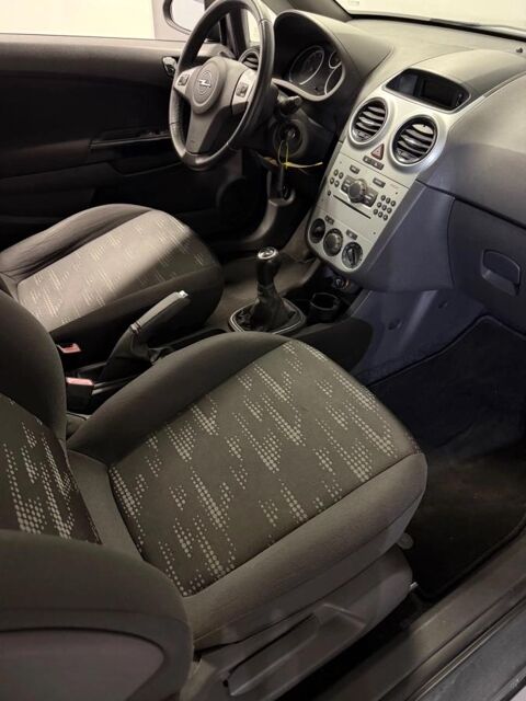 Corsa 1.2 70 EDITION 2011 occasion 45160 Olivet