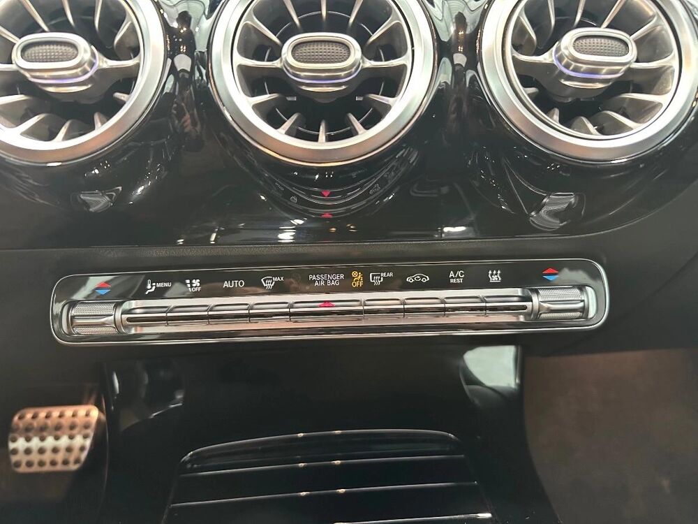 Classe A 1.3 250 E 218H 160 EQ-POWER PHEV HYBRID 15.6KWH AMG LINE 8G- 2020 occasion 59494 Petite-For&ecirc;t