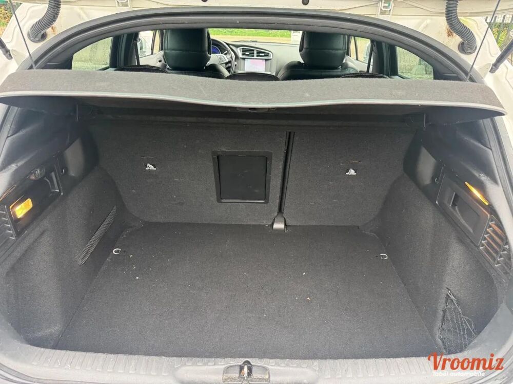 DS4 1.6 HDI 110 SOCHIC 2012 occasion 89340 Villeneuve-la-Guyard