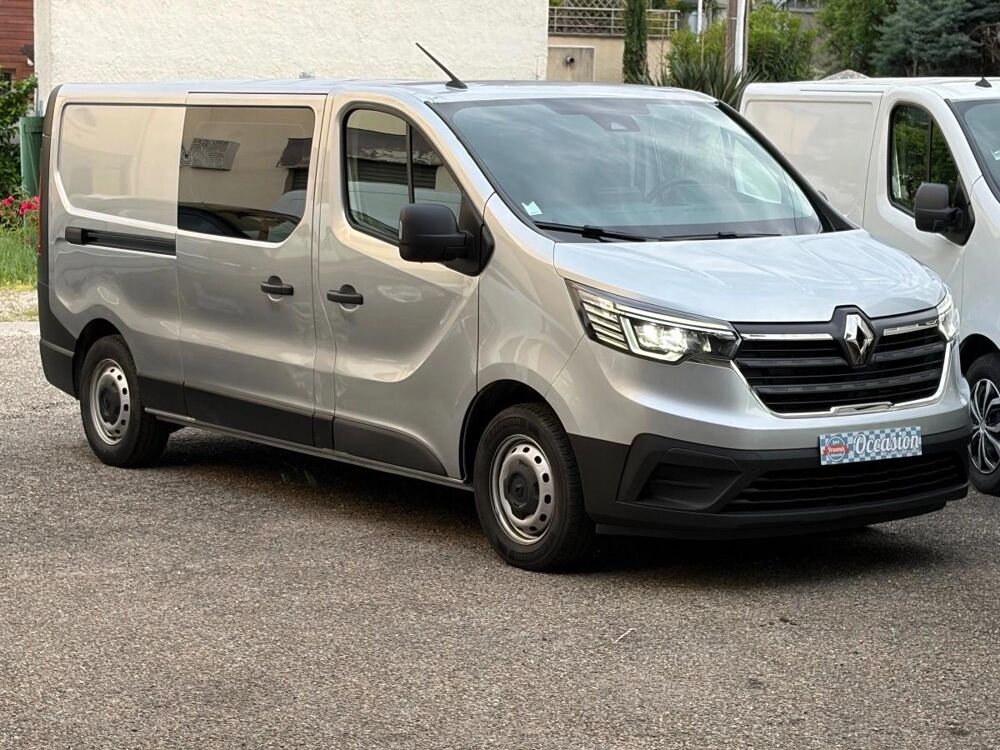 Trafic COMBI 2.0 DCI 150 L2 ENERGY ZEN START-STOP 2022 occasion 69003 LYON