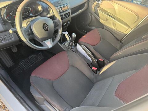 Clio 1.2 75 LIFE 2016 occasion 89340 Villeneuve-la-Guyard