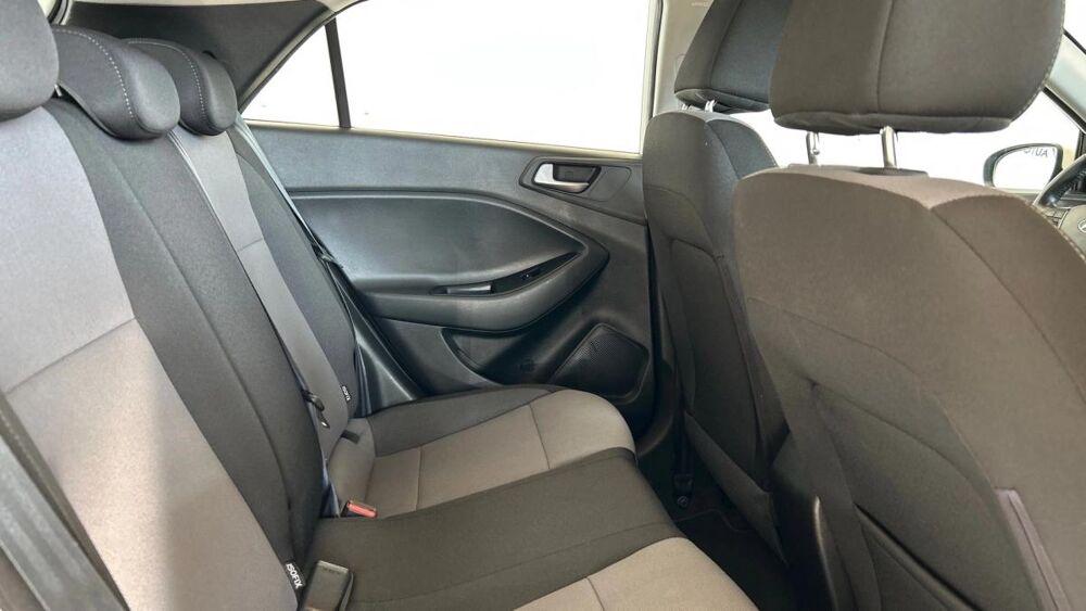 i20 1.4 CRDI Business Edition 2018 occasion 17600 Saujon