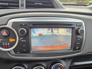 Yaris 1.3 VVTI 100 LOUNGE START-STOP 2012 occasion 45140 SAINT JEAN DE LA RUELLE