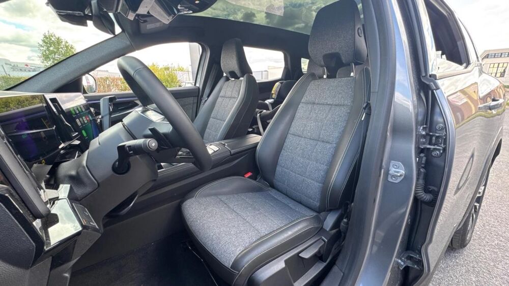 Espace E-Tech full hybrid 200ch Techno 7 places - 25 / Premi&egrave;re mai 2025 occasion 60200 Compi&egrave;gne
